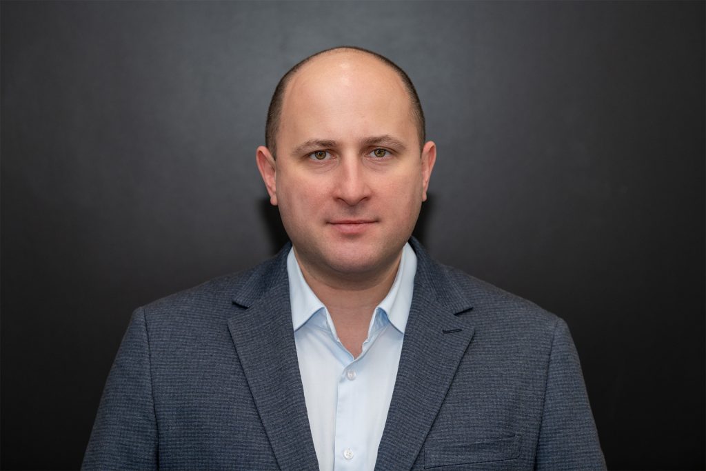 Дмитрий Лаконцев, руководитель Центра по технологиям беспроводной связи и интернета вещей