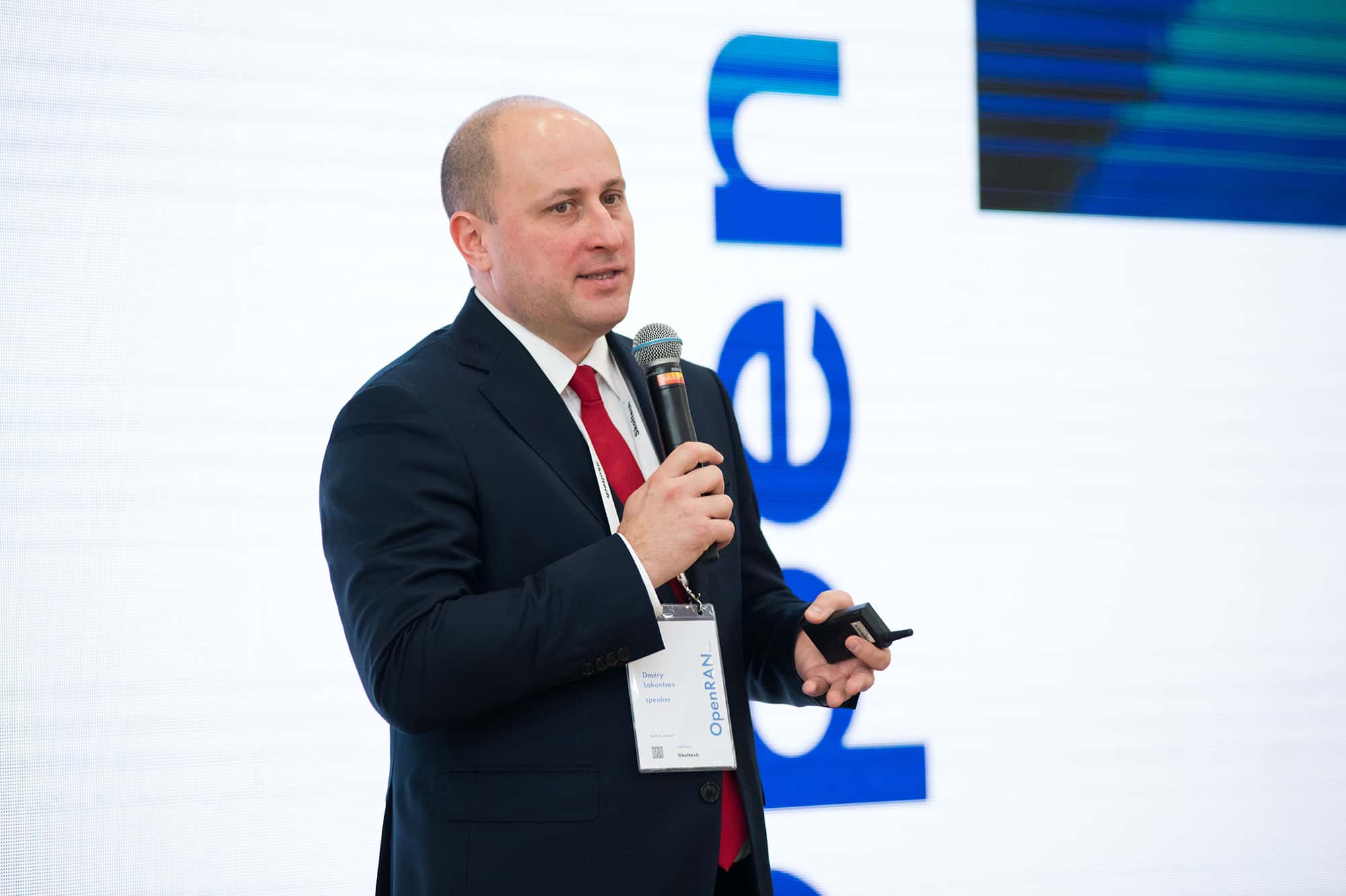 14 декабря состоялась первая в России международная конференция «OpenRAN Russia 2021», посвященная открытым стандартам и архитектуре сетей сотовой связи. Ее организаторам выступил Сколтех – основной локомотив OpenRAN-движения в РФ.

Конференция стала…